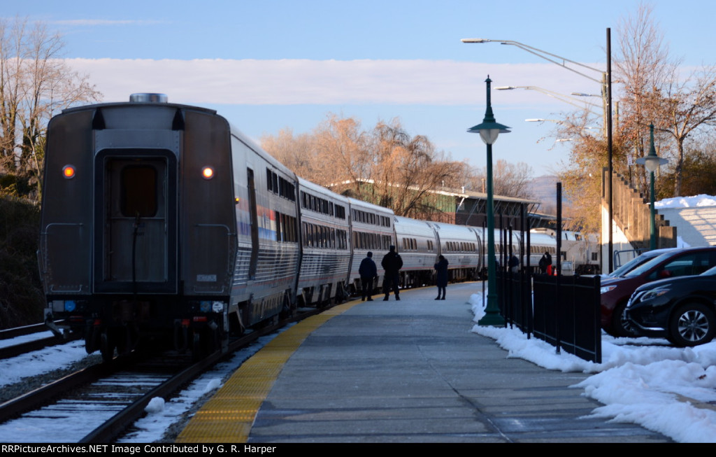 Amtrak #20(21) as seen from the rear.